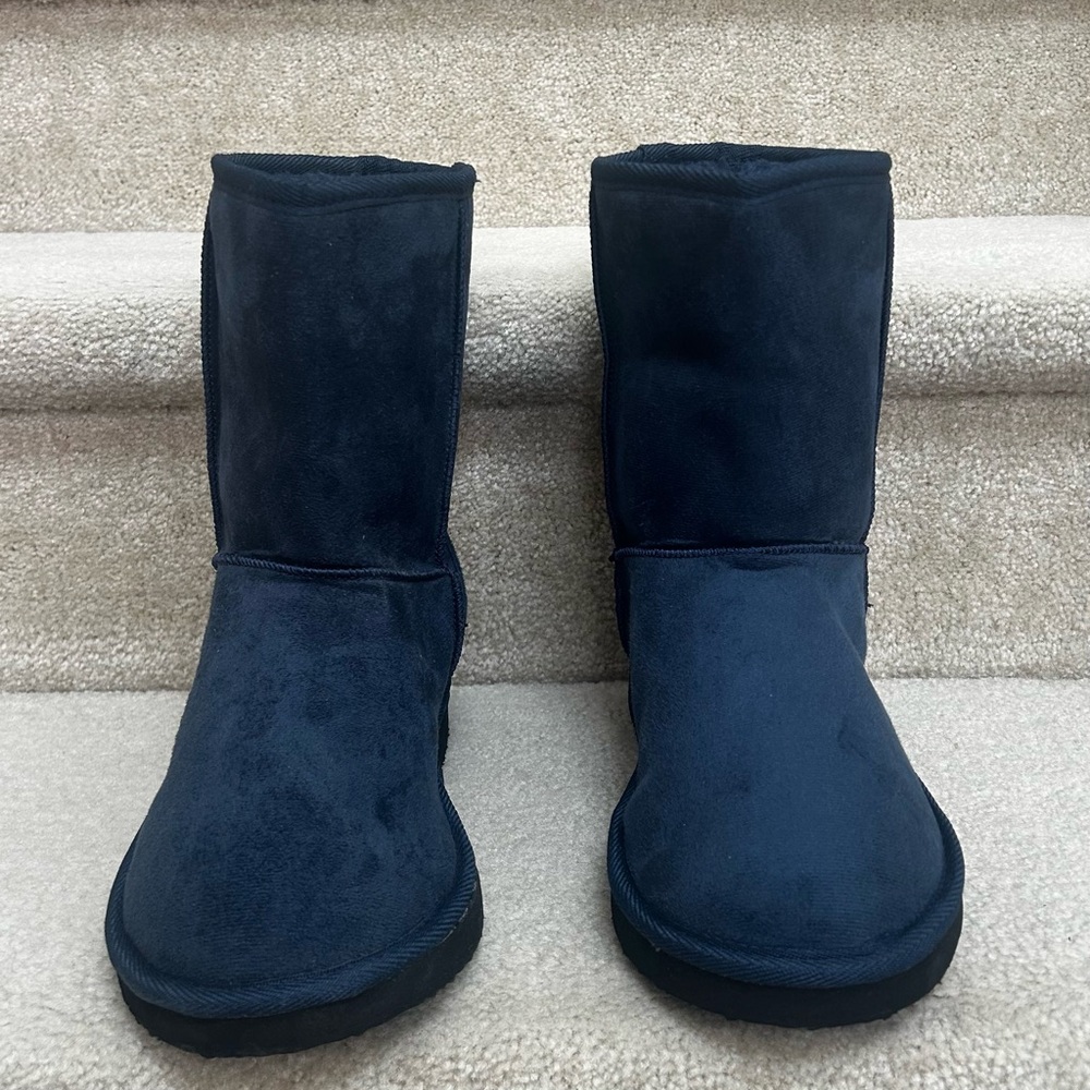 Cozy Dark Blue Suede Boots